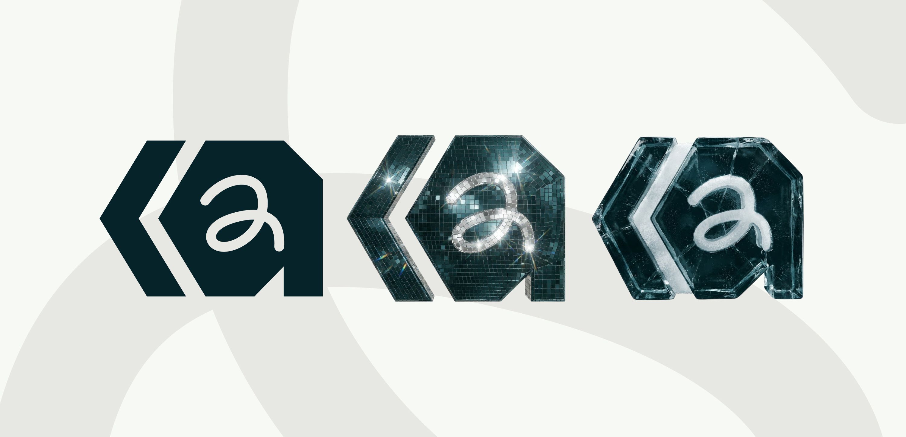 Figma Weave Voorbeeld: 3 keer hetzelfde logo, in verschillende texturen. Links origineel/plat, midden disco-bal logo, rechts het logo gemaakt van ijs.